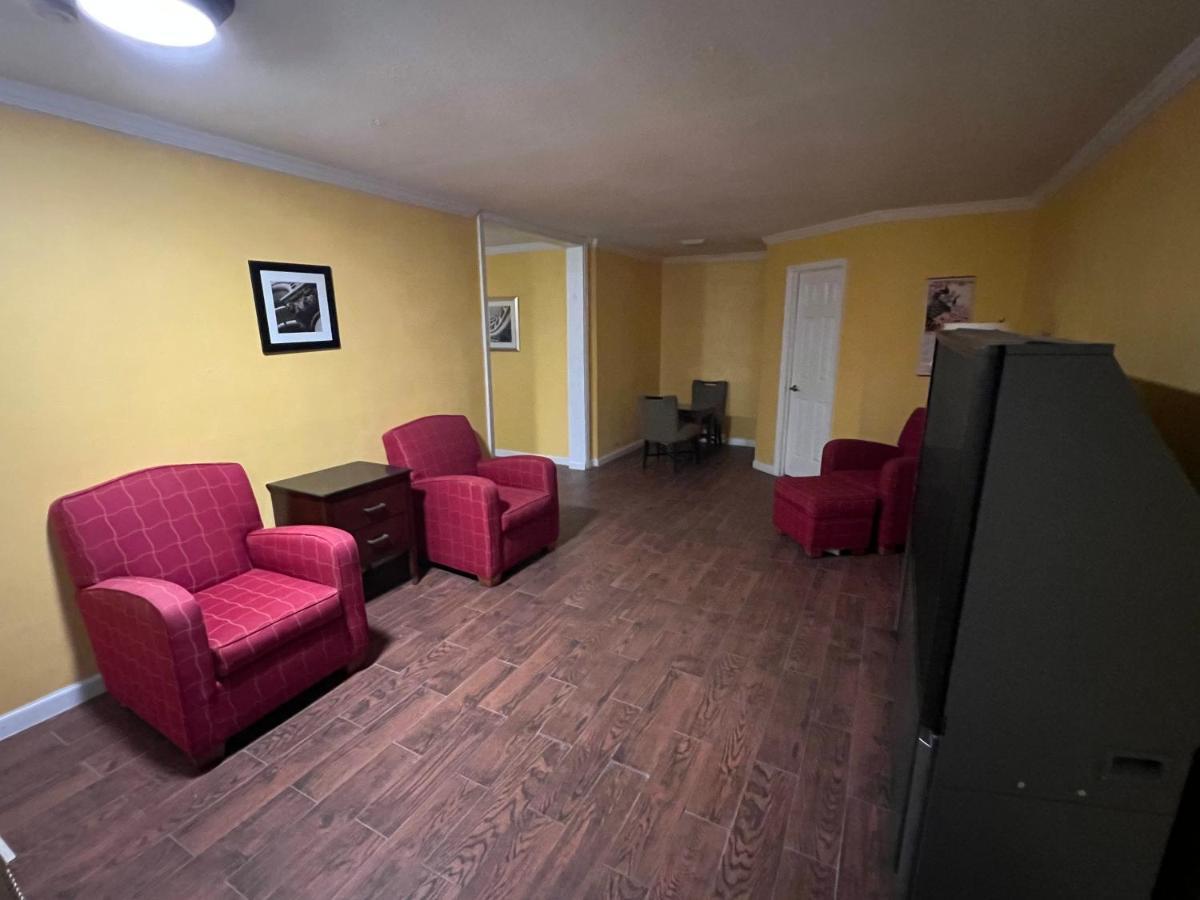 Dragon Inn & Suites Fayette Kültér fotó